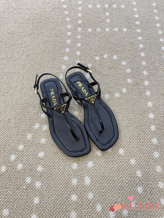 Kitlife Prada Black Patent Leather Thong Sandals - 1