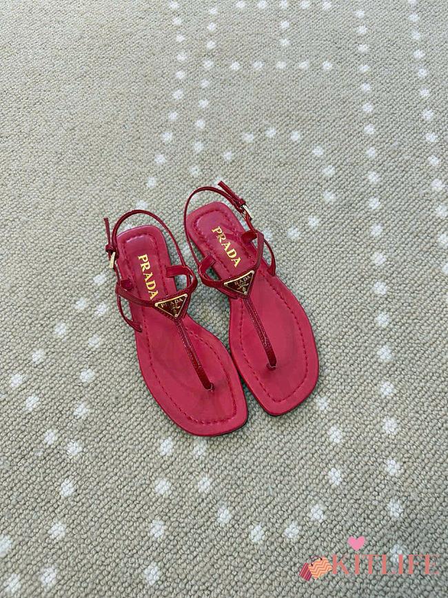 Kitlife Prada Red Patent Leather Thong Sandals - 1