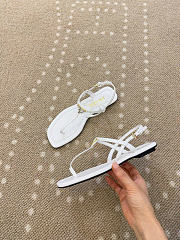 Kitlife Prada White Patent Leather Thong Sandals - 3