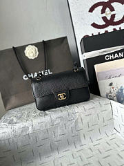 Kitlife Chanel Maxi Mini Flap Bag Black With Gold Hardware AS6573 13x20x6cm - 1