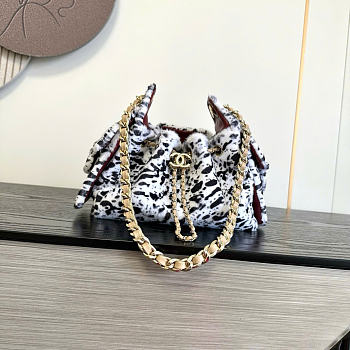 Kitlife Chanel 26A Drawstring Creamy White Spotted Leopard Print Bag AS5631 20x22x12.5cm