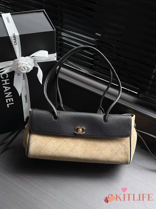 Kitlife Chanel Small Shopping Bag Black Calfskin & Beige Suede AS6288 31x15x12cm  - 1