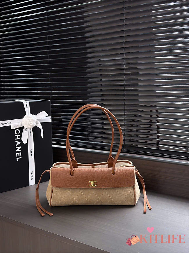 Kitlife Chanel Small Shopping Bag Brown Calfskin & Beige Suede AS6288 31x15x12cm  - 1