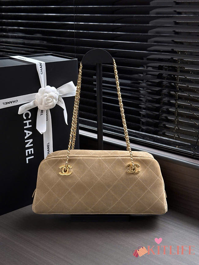 Kitlife Chanel 26A Beige Suede Chain Bag AS6406 15x32x8cm - 1