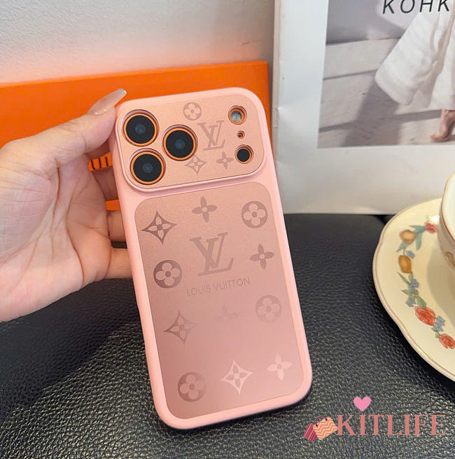 Kitlife Louis Vuitton Frosted Texture Full Coverage Phone Case Pink - 1