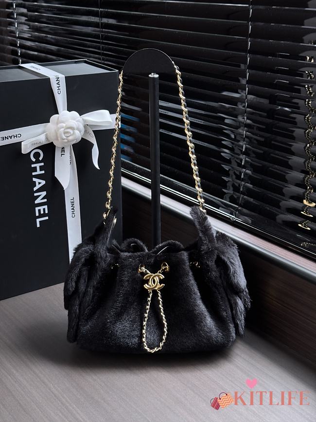 Kitlife Chanel 25C Drawstring Mini Handbag Black Sheepskin AS5631 20x22x12.5cm - 1