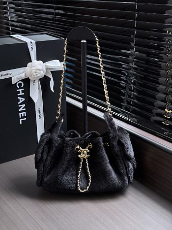 Kitlife Chanel 25C Drawstring Mini Handbag Black Sheepskin AS5631 20x22x12.5cm