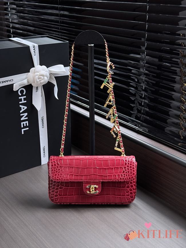 Kitlife Chanel 26A Chain Bag with Red Crocodile Pattern AS6340 22x12x4cm - 1