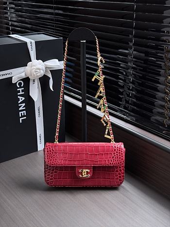 Kitlife Chanel 26A Chain Bag with Red Crocodile Pattern AS6340 22x12x4cm