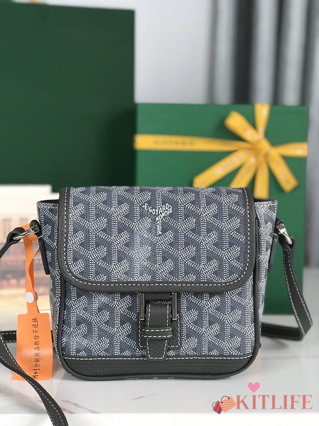 Kitlife Goyard Goyardine Grand Bleu Bag Gray 16x14x6cm  - 1