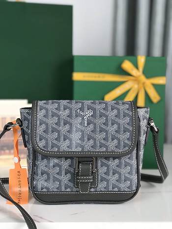 Kitlife Goyard Goyardine Grand Bleu Bag Gray 16x14x6cm 