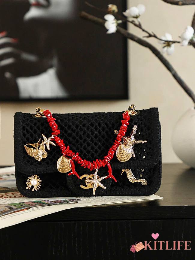 Kitlife Chanel Small Flap Bag Coco Pendant Badge in Black 14x21x6cm - 1