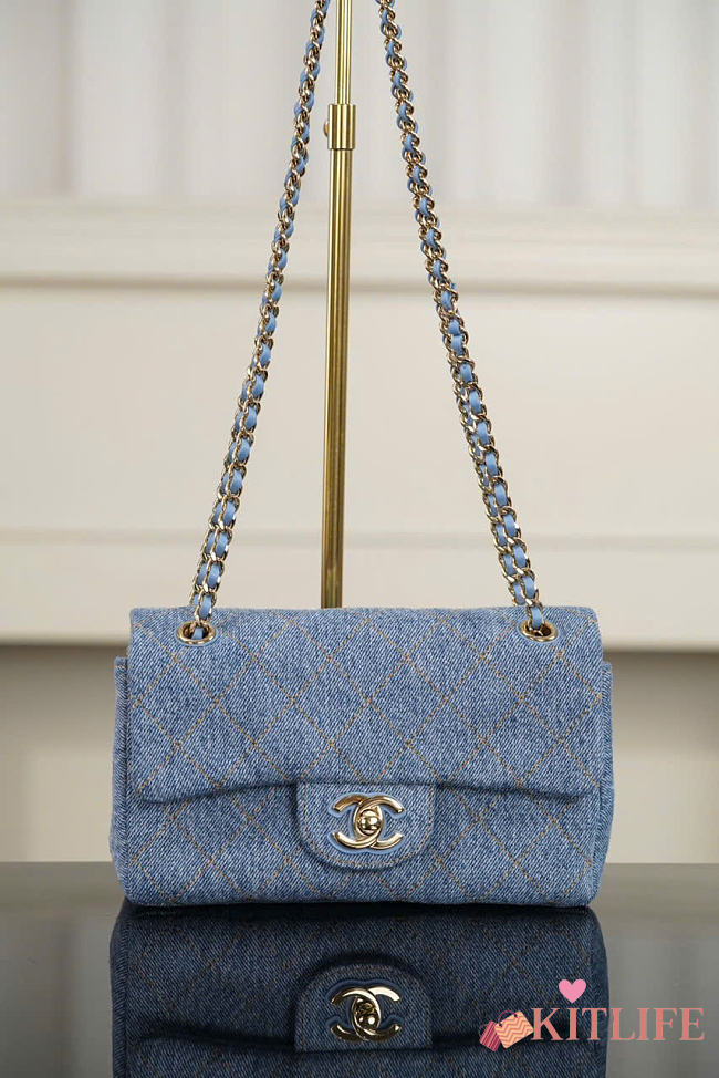 Kitlife Chanel 26A Blue Denim Maxi Flap Bag 13x20x6cm - 1