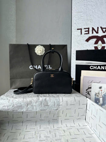 Kitlife Chanel 26B Mini Bowling Boston Bag Black AS5528 20x13x9cm