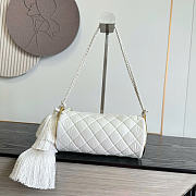 Kitlife Chanel 26A White Velvet Tassel Cylindrical Bag 12x23.5x12cm - 1
