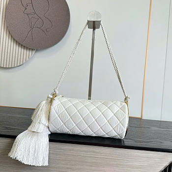 Kitlife Chanel 26A White Velvet Tassel Cylindrical Bag 12x23.5x12cm