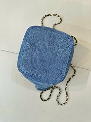 Kitlife Chanel Bucket With Chain Washed Blue Denim & Gold-Tone Metal 18x11.5x11.5cm - 5