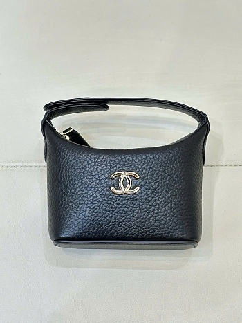 Kitlife Chanel Micro Top Handle Round Hobo Pouch Black Calfskin Gold Hardware 10x9x4cm