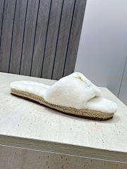 Kitlife Louis Vuitton Women's Shearling Slides White - 3