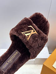 Kitlife Louis Vuitton Women's Shearling Slides Dark Brown - 2