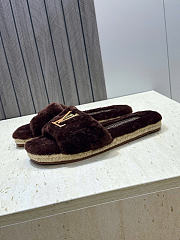 Kitlife Louis Vuitton Women's Shearling Slides Dark Brown - 3