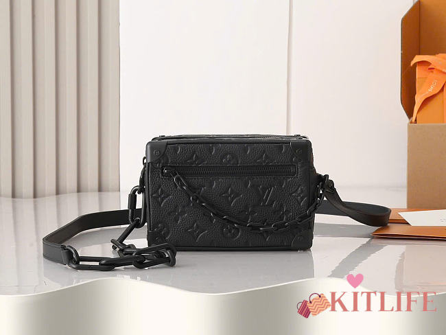 Kitlife Louis Vuitton Mini Soft Trunk Bag Black Taurillon Leather M55702 18.5x13x8cm - 1