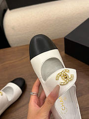 Kitlife Chanel 26B Button Mary Janes Shoes White & Black - 4