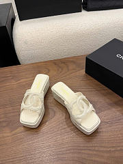 Kitlife Chanel 26SS Heeled Sandals White Suede 50mm  - 1