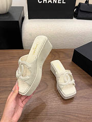 Kitlife Chanel 26SS Heeled Sandals White Suede 50mm  - 6