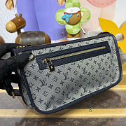 Kitlife Louis Vuitton Monogram Mini Lin Pochette Bag Gray Denim M92334 29x7x15cm - 4