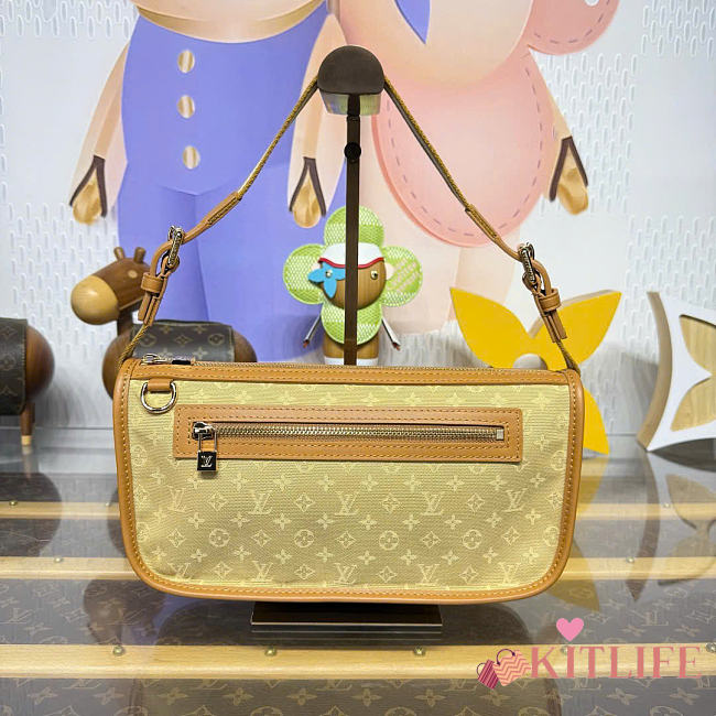 Kitlife Louis Vuitton Monogram Mini Lin Pochette Bag Beige Denim M92333 29x7x15cm - 1