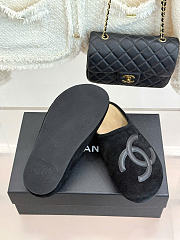 Kitlife Chanel Classic Large Double-C Closed-toe Birkenstock-style Mules Black Suede - 4