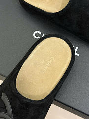 Kitlife Chanel Classic Large Double-C Closed-toe Birkenstock-style Mules Black Suede - 2