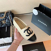  Forubags Chanel Beige Flat Shoes - 3