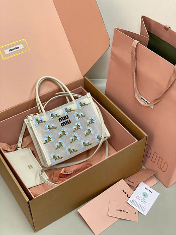 Kitlife Miu Miu Embroidered Mesh Top-handle Bag White 19.5×14×9cm
