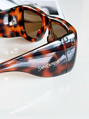 Kitlife Saint Laurent 26S Tortoiseshell Cat-Eye Gradient Square Sunglasses Brown  - 3