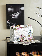 Kitlife Chanel 26K Hand-Embroidered Bag White 15.5x25.5x6.5cm - 6