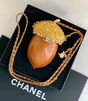 Kitlife Chanel Acorn Minaudiere Bag Wood, Strass & Gold-Tone Metal  Brown & Golden 17x7x7cm