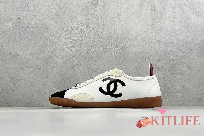 Kitlife Chanel White Calfskin Embossed Suede Womens CC Sneakers  - 1
