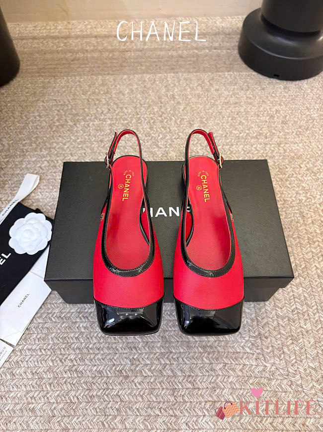 Kitlife Chanel CC Lambskin Slingbacks Mules Patent Red Suede Square Toe Flats  - 1