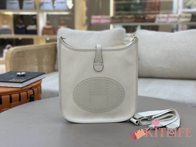Kitlife Hermes Evelyne Light Green Clemence Leather & Canvas 29cm - 1