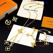 Kitlife Louis Vuitton Pearly Flower Necklace - 4