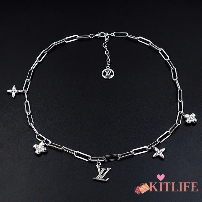 Kitlife Louis Vuitton Floral Necklace Silver  - 1