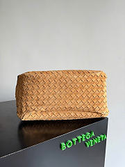 Kitlife Bottega Veneta Campana Shoulder Bag Beige Suede 844249 33x20x16.5cm  - 3