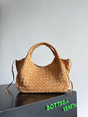 Kitlife Bottega Veneta Campana Shoulder Bag Beige Suede 844249 33x20x16.5cm  - 2