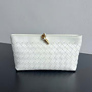 Kitlife Bottega Veneta Andiamo Boat Pouch White 876344 31x16x8cm  - 1