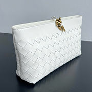 Kitlife Bottega Veneta Andiamo Boat Pouch White 876344 31x16x8cm  - 5