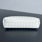 Kitlife Bottega Veneta Andiamo Boat Pouch White 876344 31x16x8cm  - 2