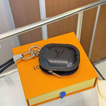 Kitlife Louis Vuitton Tune Key Holder and Bag Charm Black Leather 8×6.5×3.5cm 