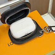 Kitlife Louis Vuitton Tune Key Holder and Bag Charm Black Leather 8×6.5×3.5cm  - 4